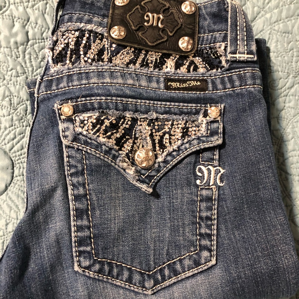 Miss Me Black and Silver Rhinestone Jeans 👖